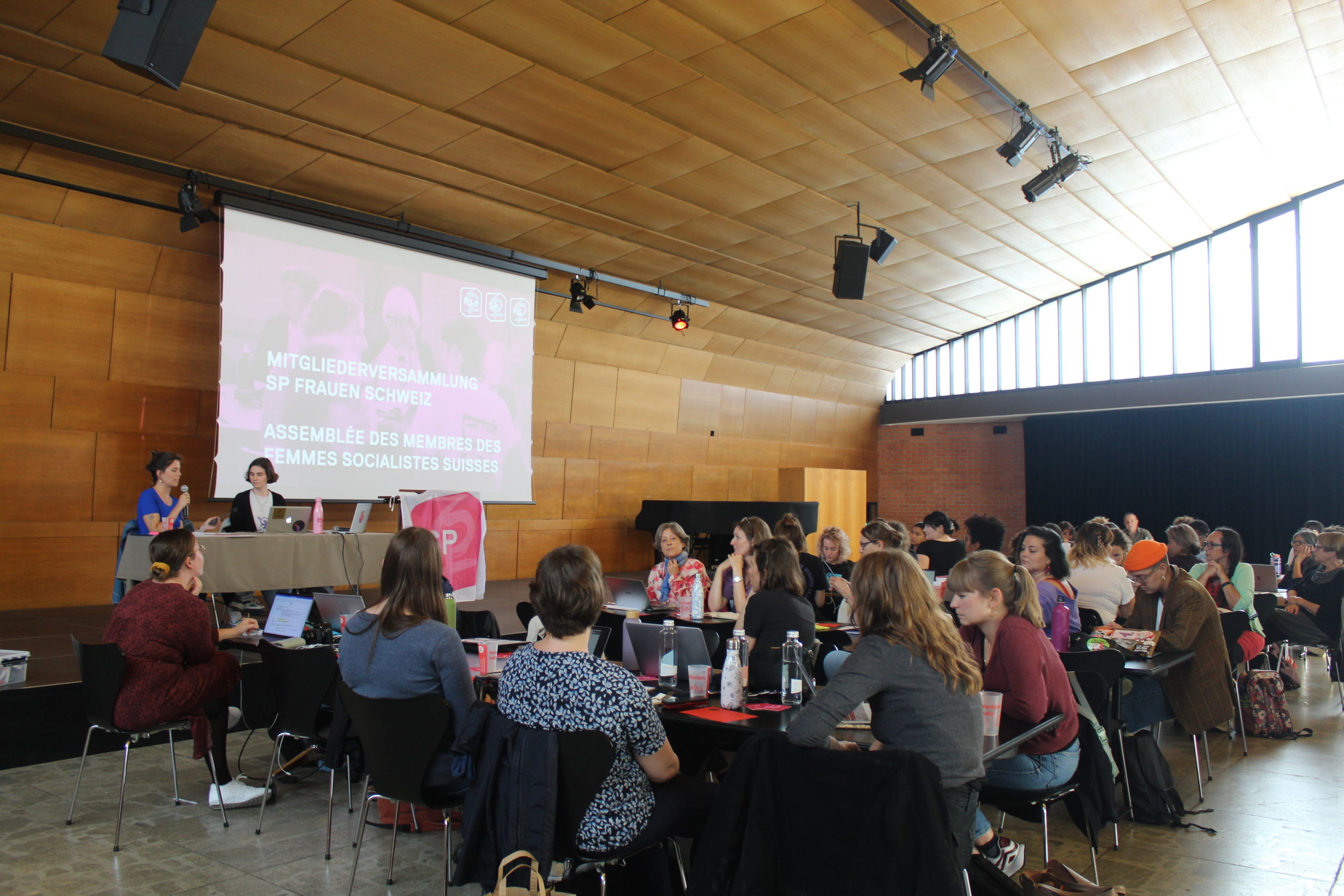 Les Femmes socialistes posent leurs conditions pour rester au sein d’Alliance F