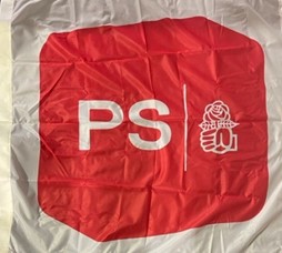 •	Drapeau du PS avec (seulement) ruban de fixation, CHF 18.00